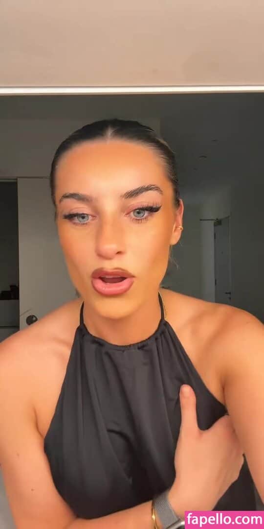 Tiktok Live Nipslips & Nudity foto 3
